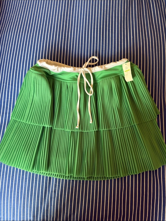 aerie Dresses & Skirts - Aerie (Offline) Bright Green Tiered Pleated Mini Skirt with White Drawstring